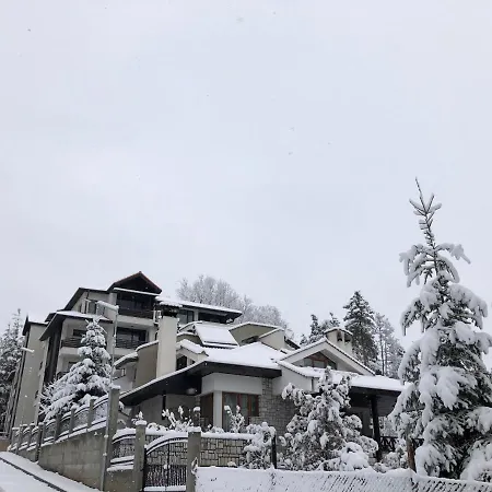 Borov Park 3