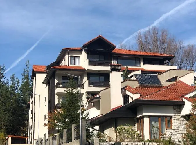 Borov Park 3 דירה *